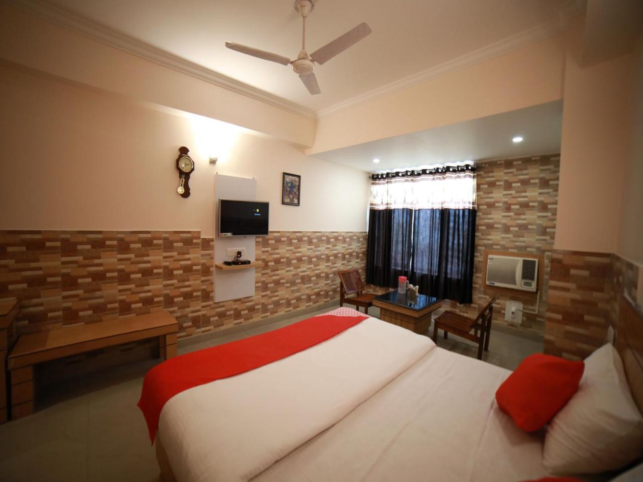 Oyo 15561 Corporate Villa จามมู ภายนอก รูปภาพ
