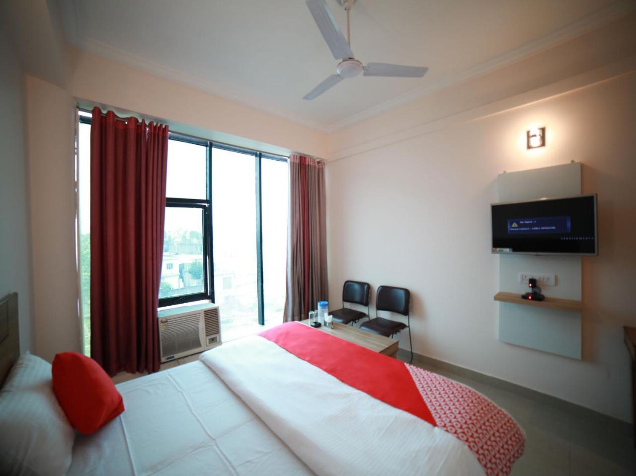 Oyo 15561 Corporate Villa จามมู ภายนอก รูปภาพ
