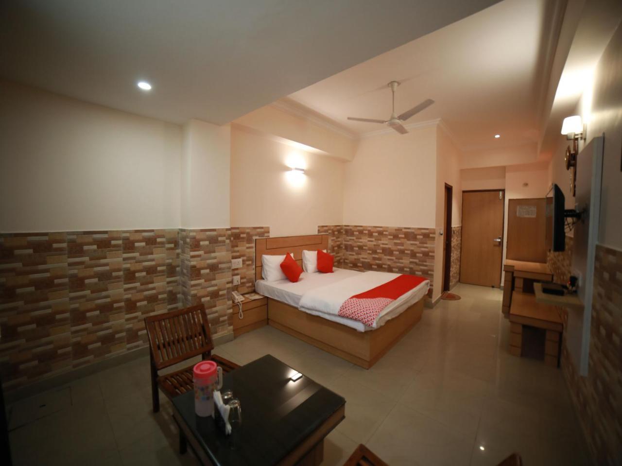 Oyo 15561 Corporate Villa จามมู ภายนอก รูปภาพ